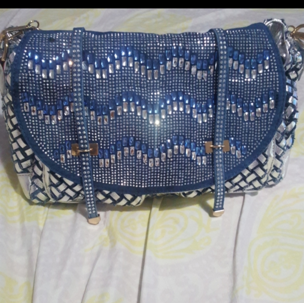 Handbag - Picture 5 of 15